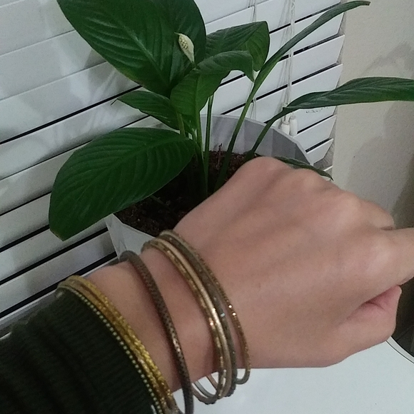 Multiple bracelets - Picture 7 of 7